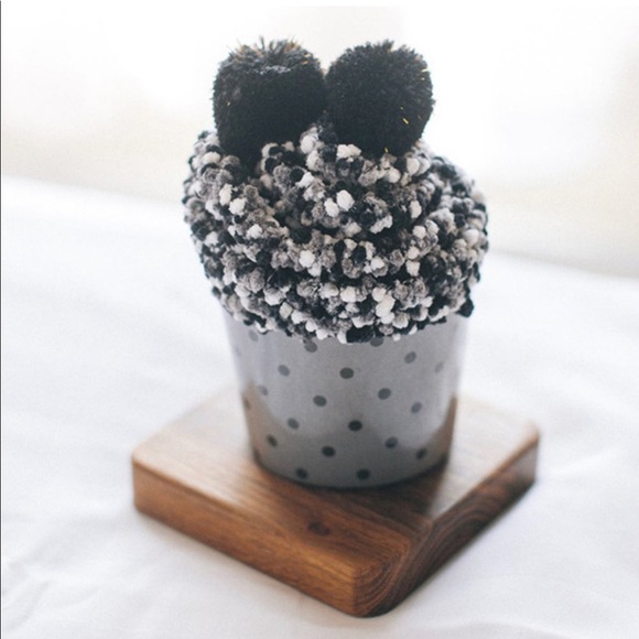 Cupcake Pom Pom Fuzzy Socks - Picture 10 of 14